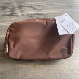 Lululemon Everywhere Belt Bag NWT
